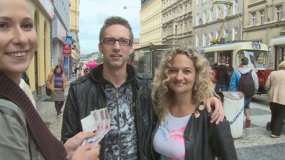 This MILF loves money and cum