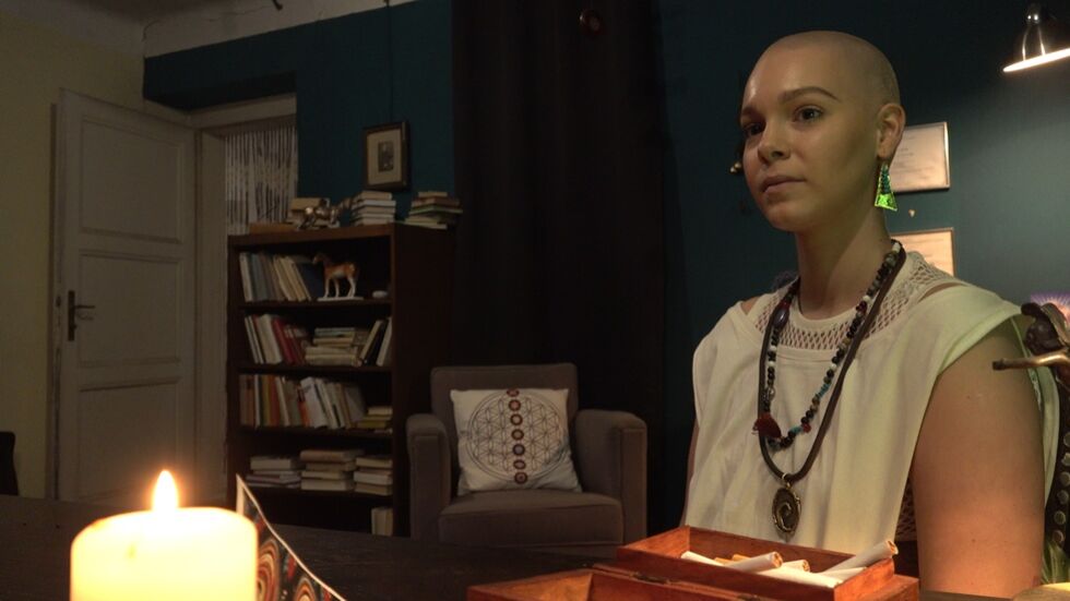 Bald Kristyna
