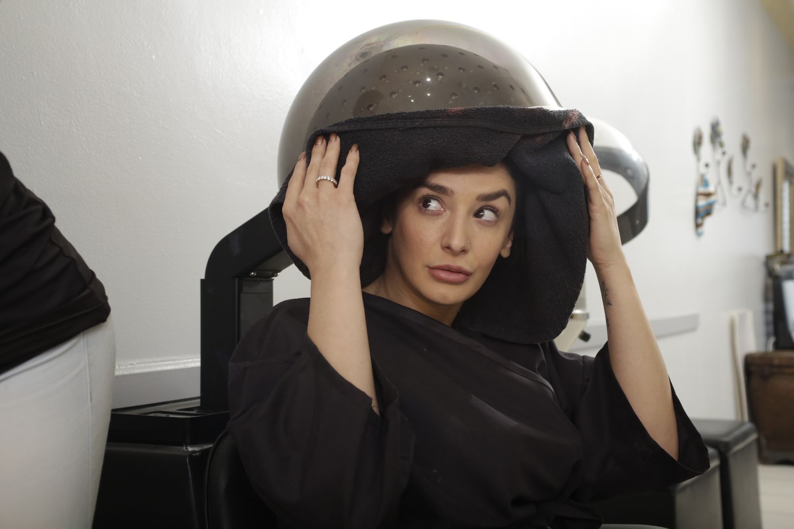 Dont Bring Your Husband To The Salon