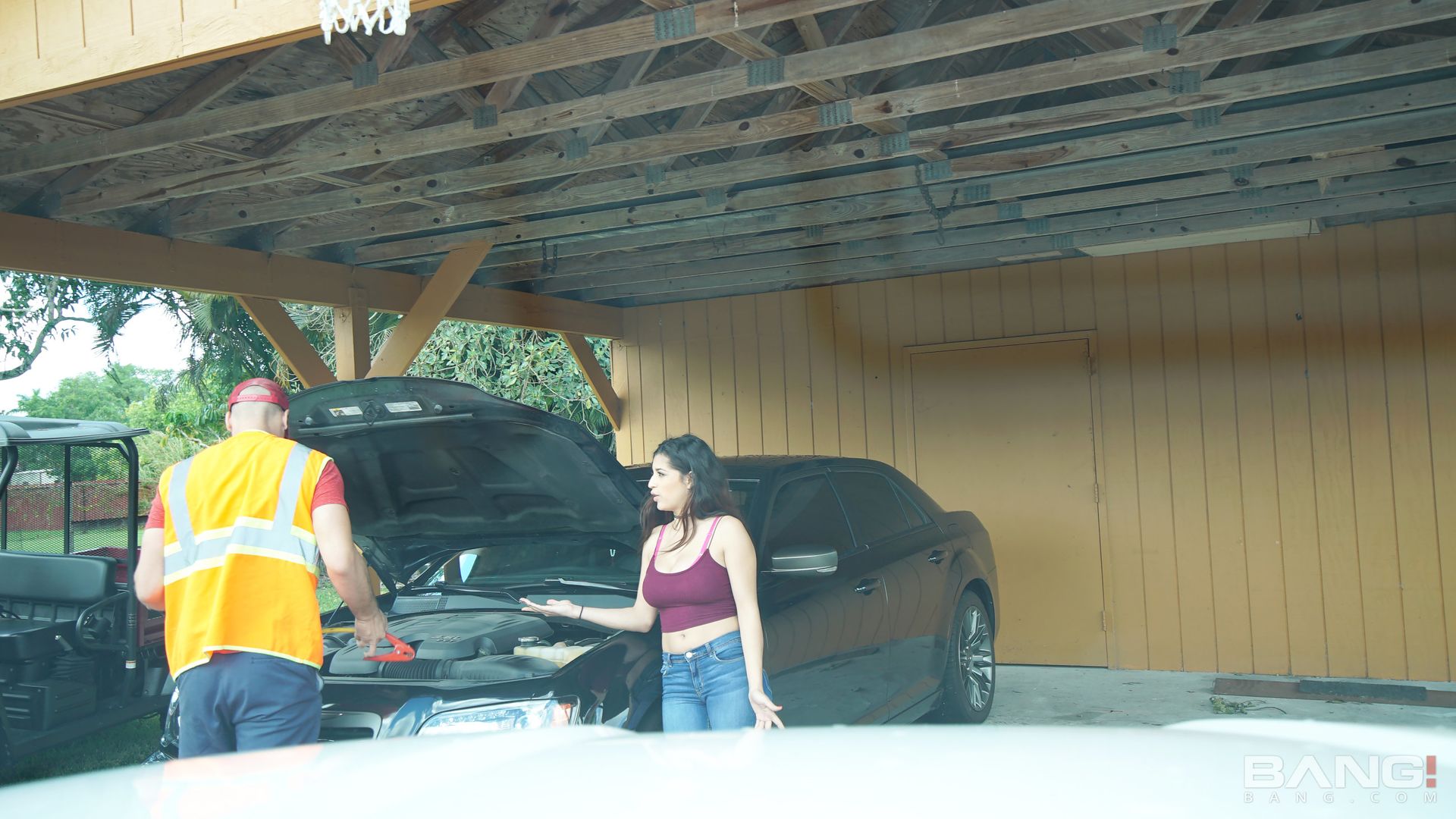 Gabriela Lopez Gets A Free Repair After Fucking The Mechanic