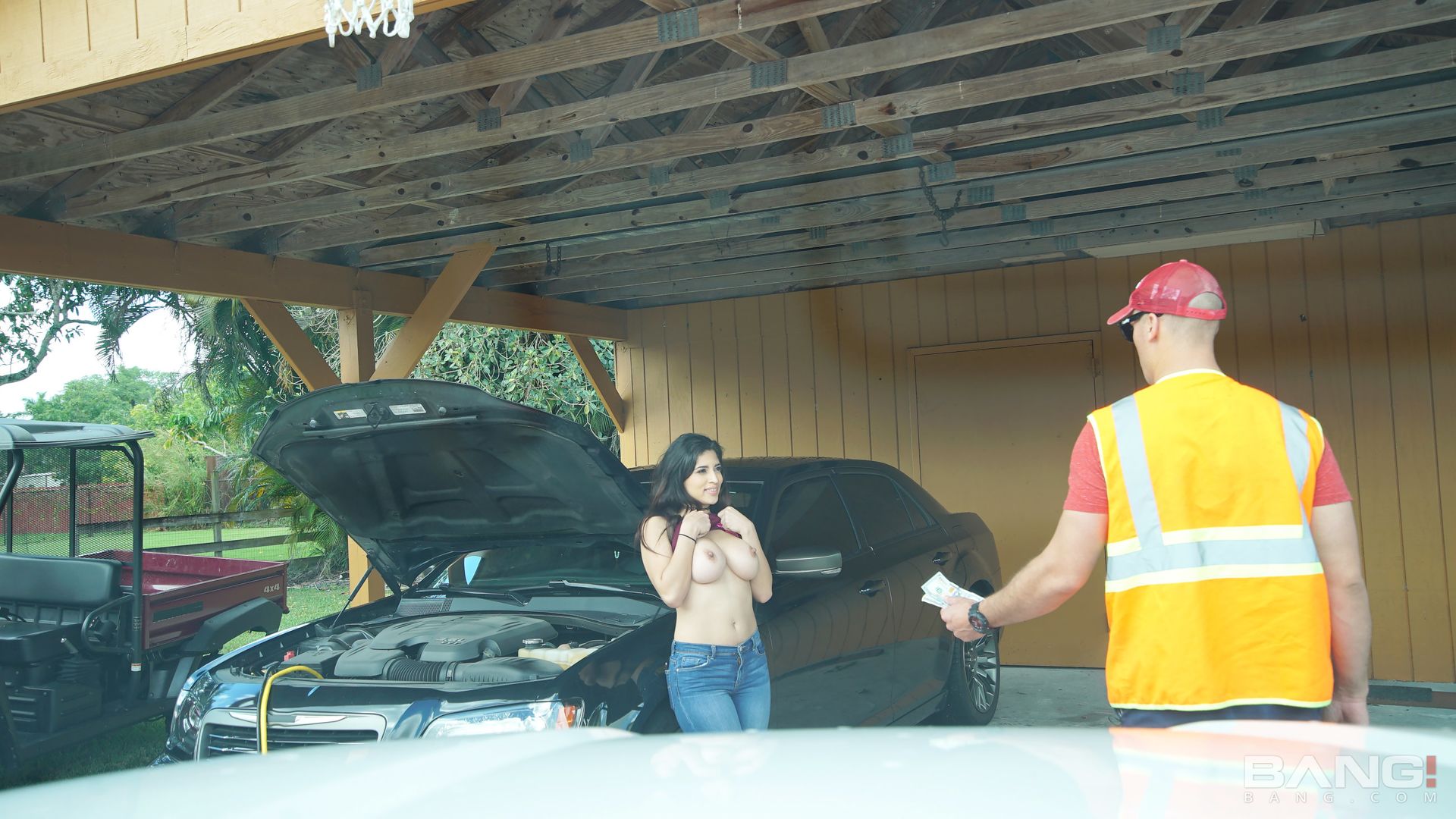 Gabriela Lopez Gets A Free Repair After Fucking The Mechanic