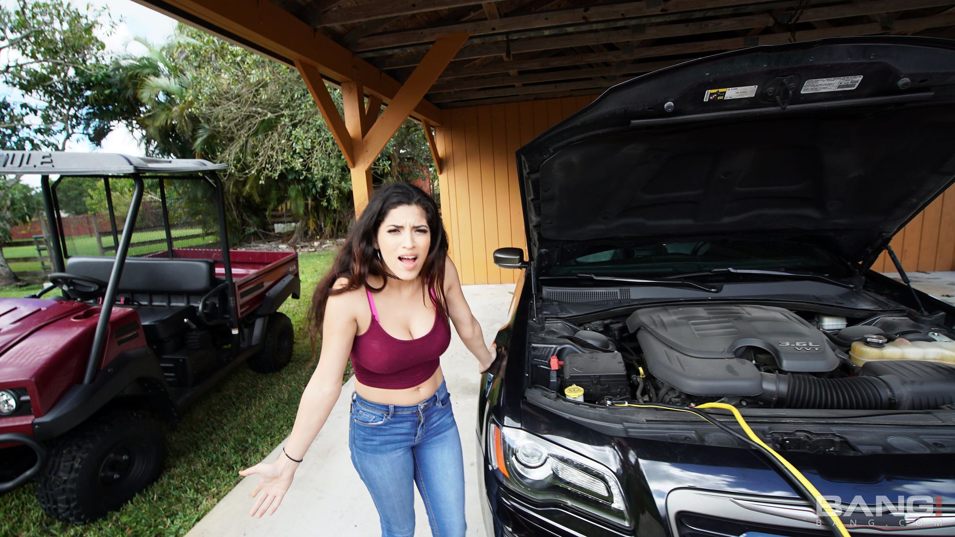 Gabriela Lopez Gets A Free Repair After Fucking The Mechanic