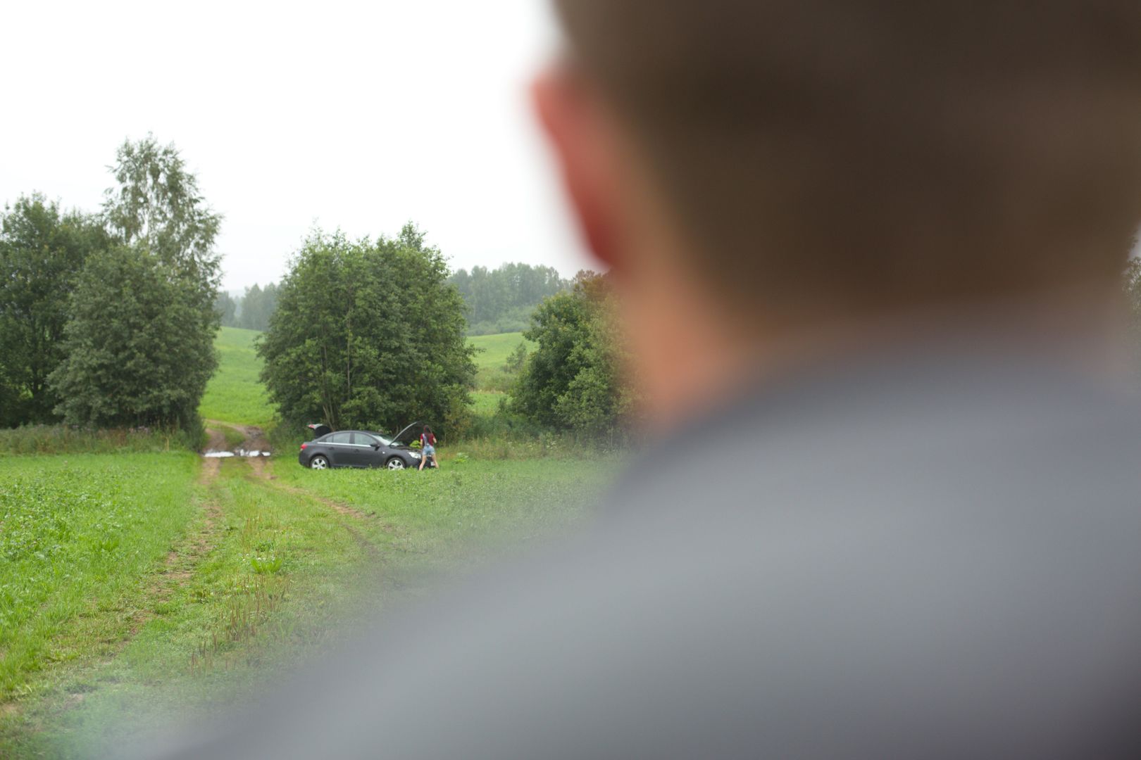 Strong tourist fucks a hottie in need in the middle of nowhere