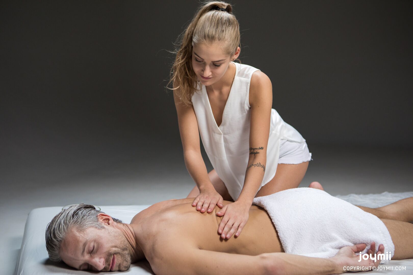 Double Cumming Massage