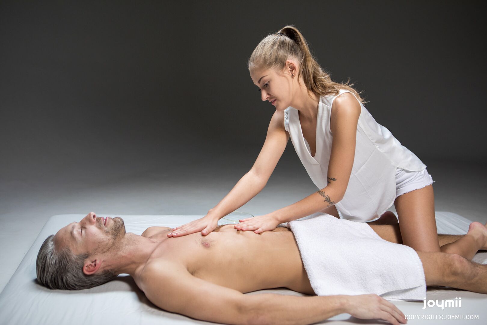 Double Cumming Massage