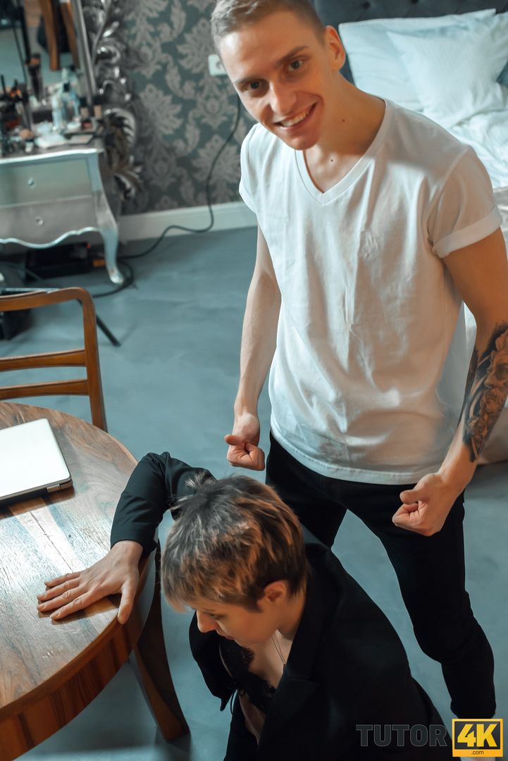I talked my tutor into sex right in her apartment!