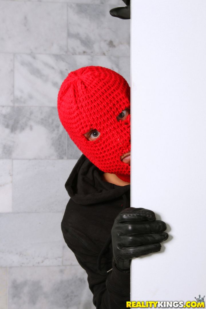 Shower Robber 2