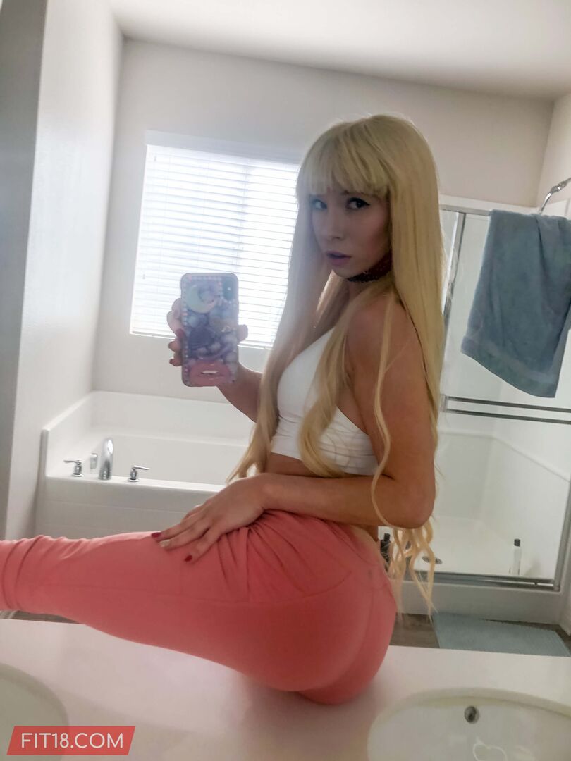 Kenzie Reeves Initial Casting