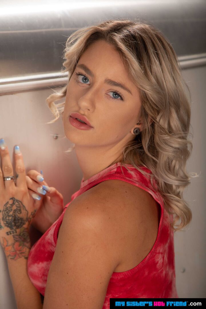 Harmony Rivers gives her friend's brother a goodbye fuck