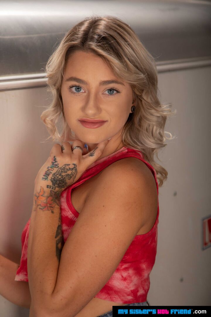 Harmony Rivers gives her friend's brother a goodbye fuck