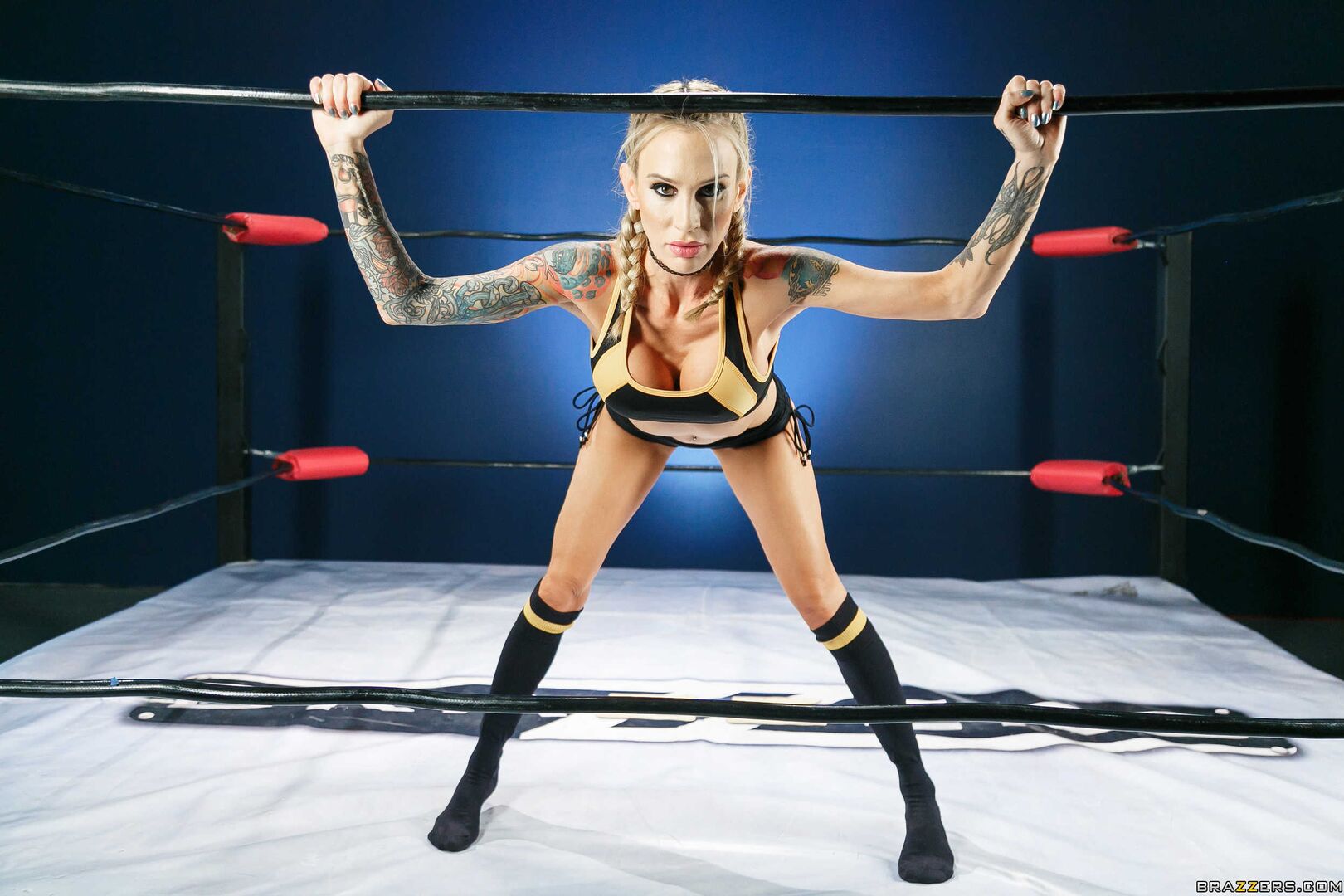 ZZ Presents: Hot And Meania