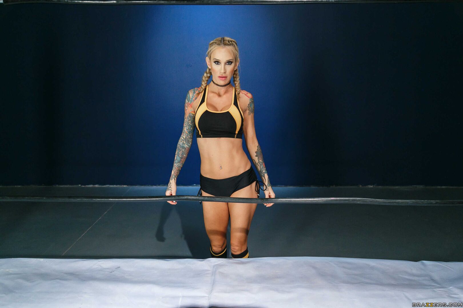 ZZ Presents: Hot And Meania