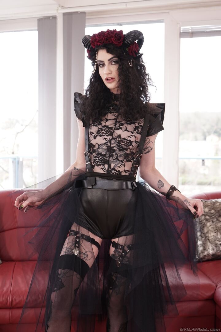 Lydia Black: DAP Gangbang Devil!