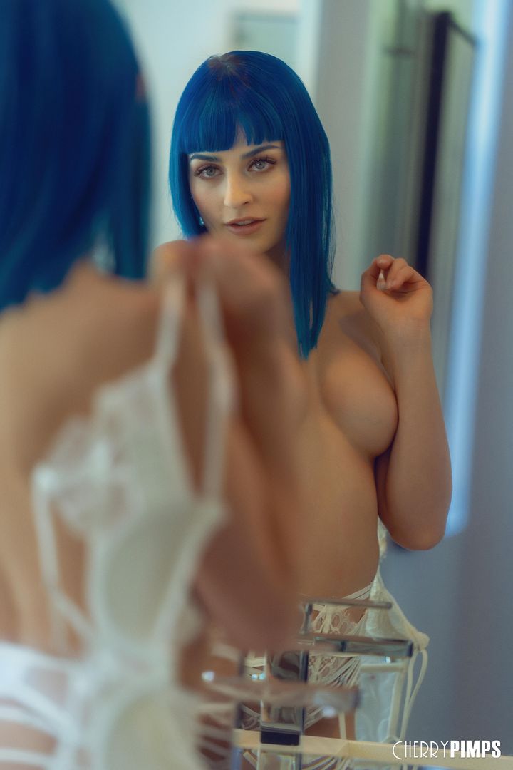 Sensually Erotic Touches