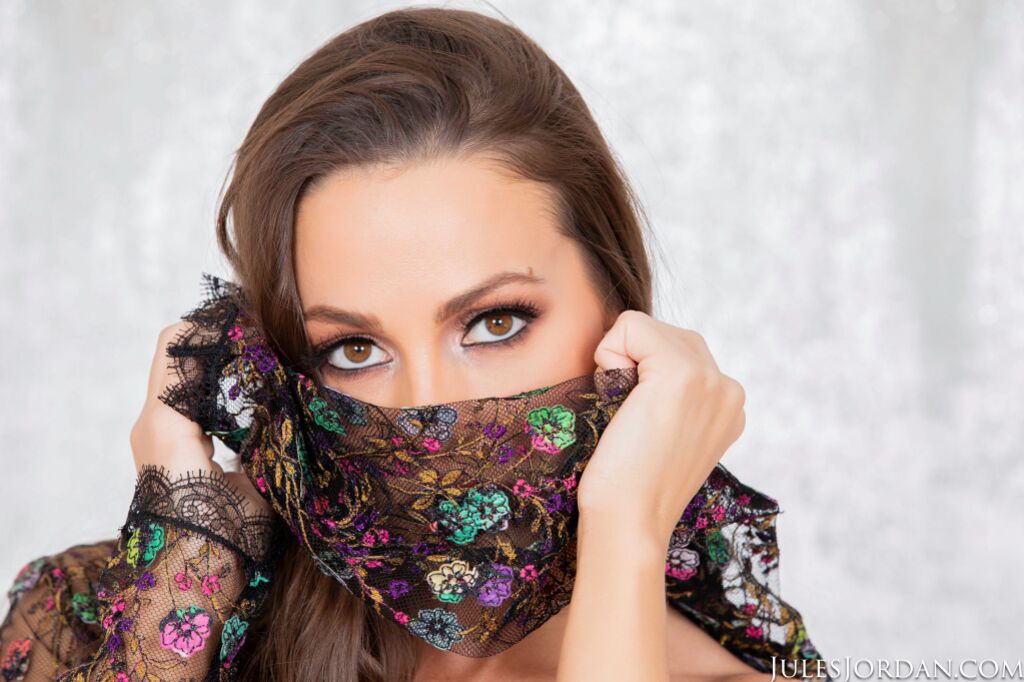 Dredd's massive BBC finds it's way to Abigail Mac