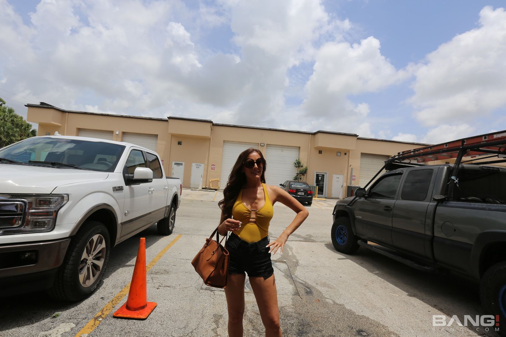 Ally Cooper Is A Car Guru With A Wet Pussy