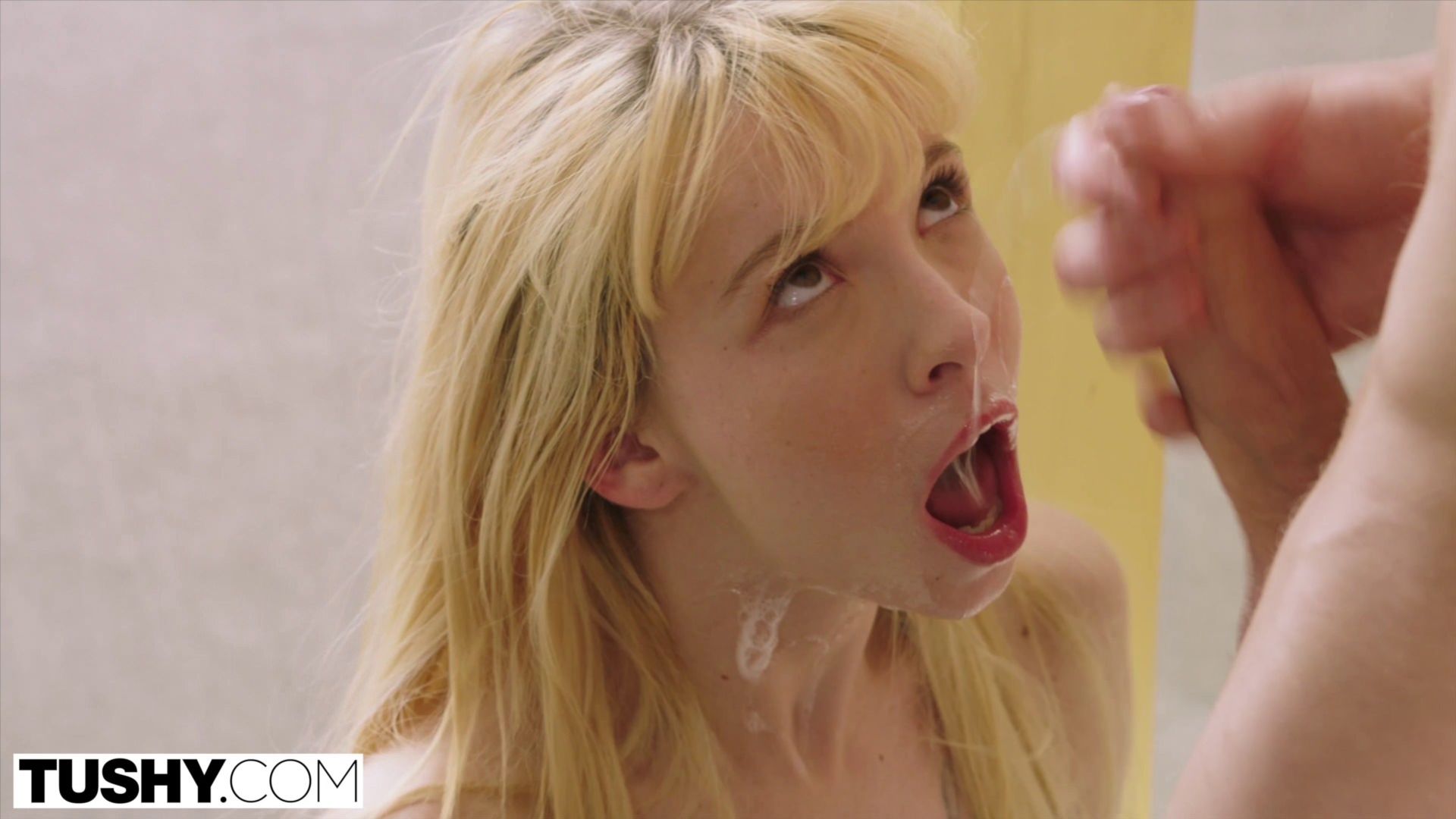 Hot Teen Gapes For Dominating Russian Boyfriend