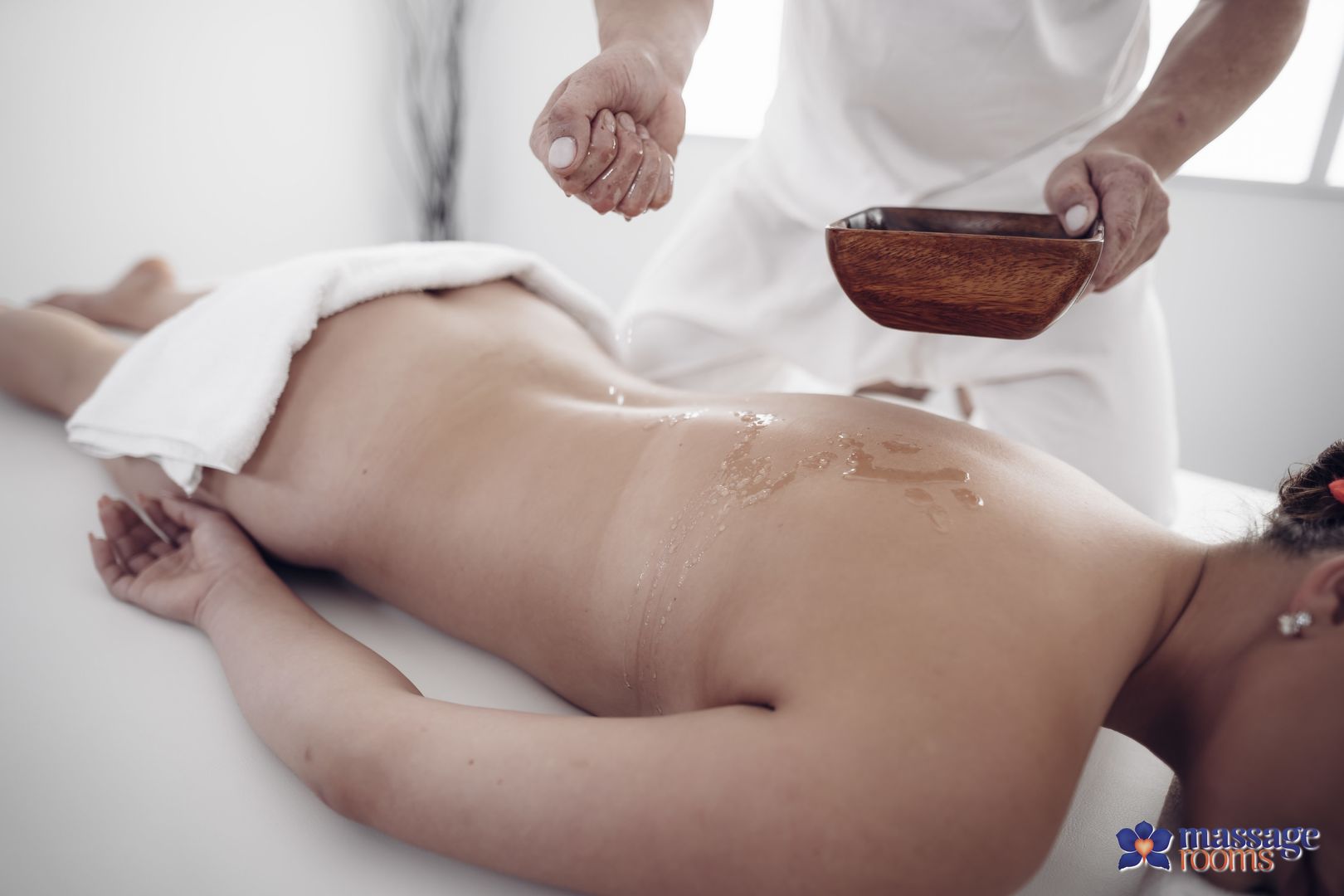 Czech 18 year old has first massage