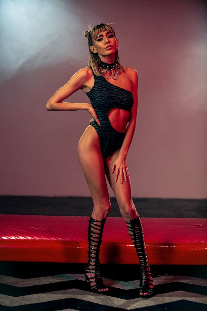 Red Light Arena: Scene 4