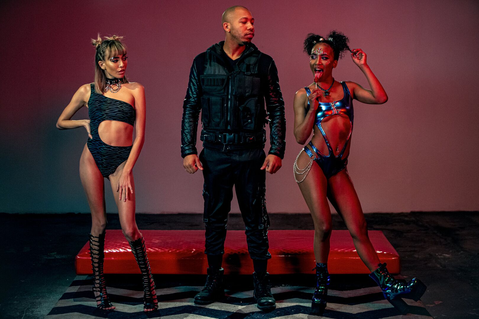 Red Light Arena: Scene 4