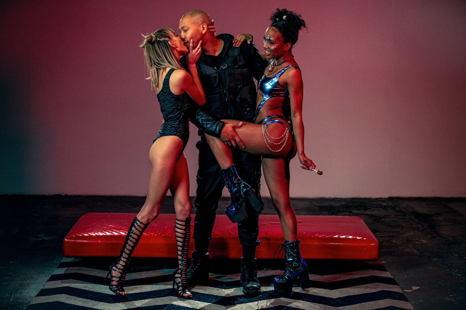 Red Light Arena: Scene 4