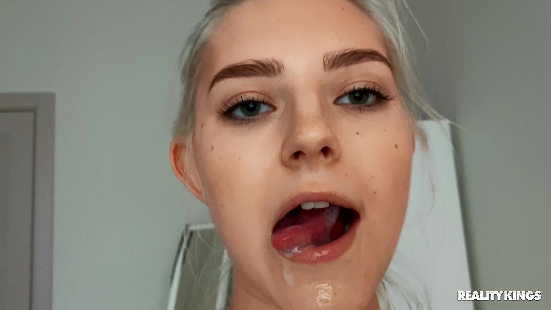 RK At Home: Spying On Big Tiddy Roommate