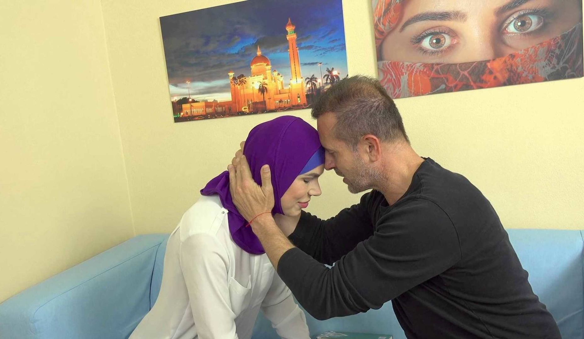 Punishing a disobedient Muslim wife