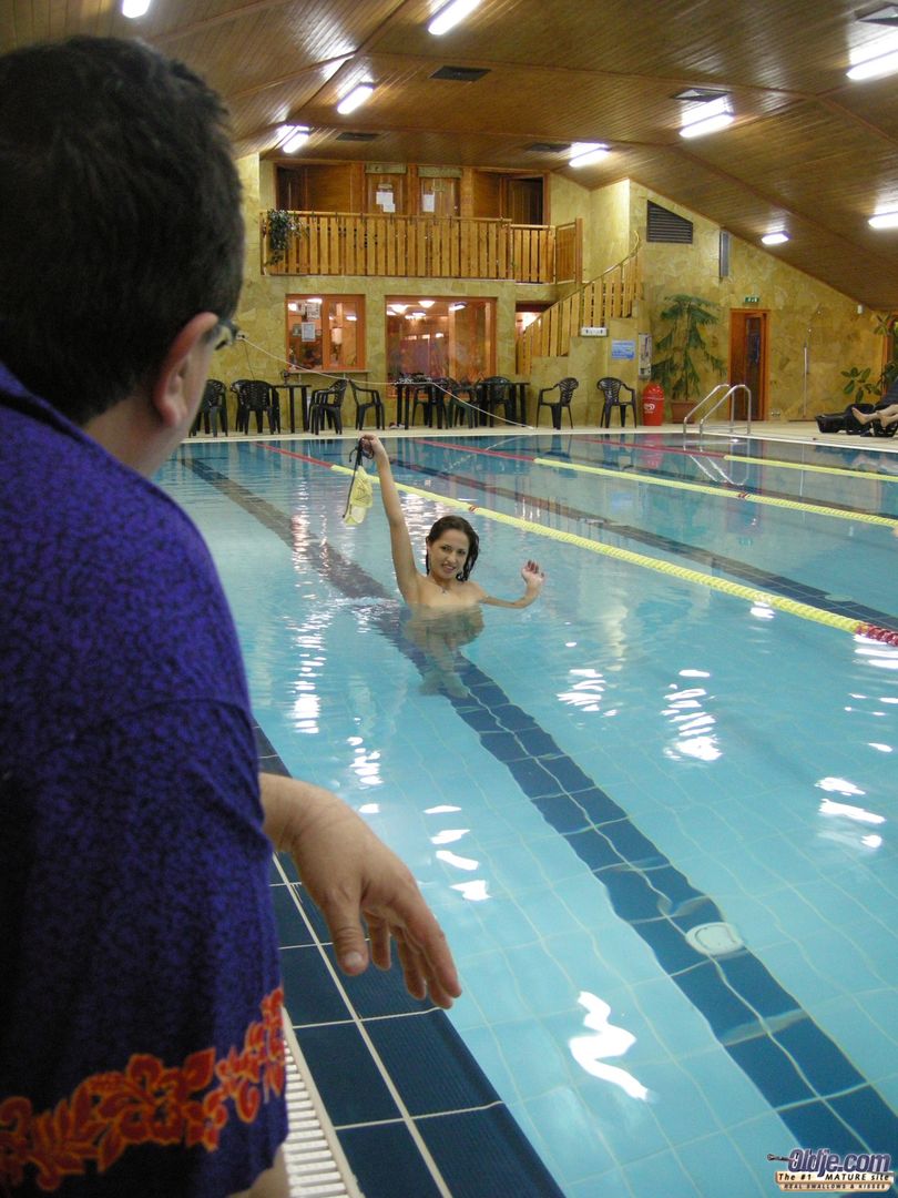 Swim Girl, Swim