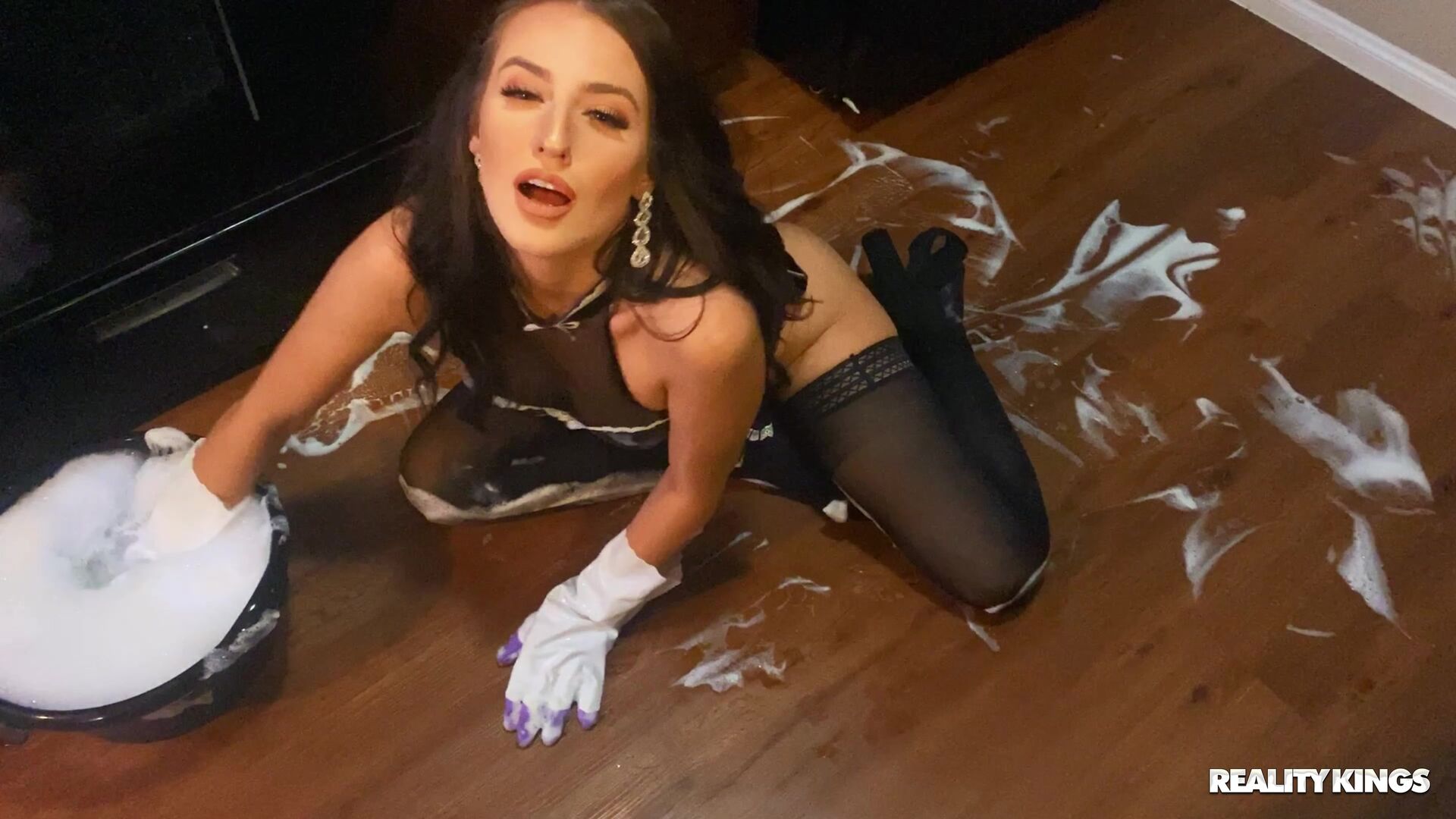 PAWG Maid Loses Bet
