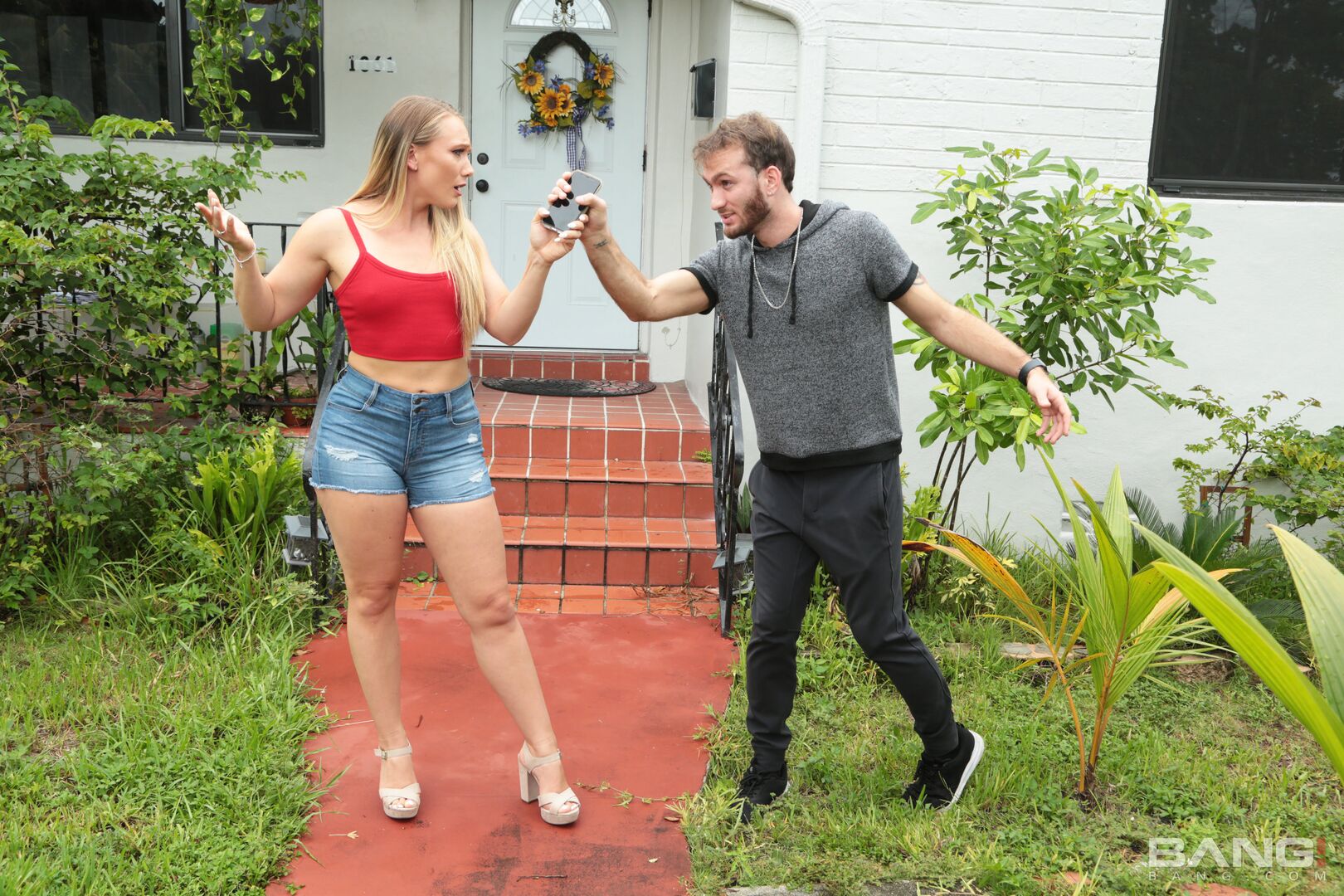 Aj Applegate Gets Tricked Into Fucking A Guy Who Saved Her Stolen Phone