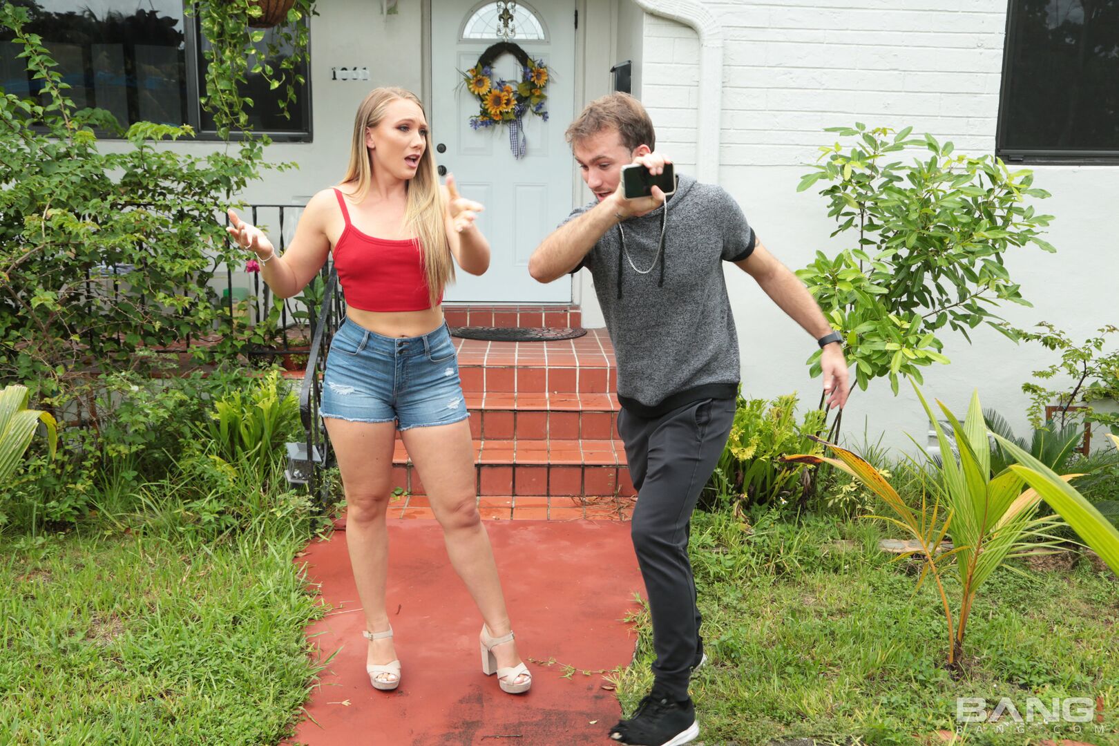 Aj Applegate Gets Tricked Into Fucking A Guy Who Saved Her Stolen Phone