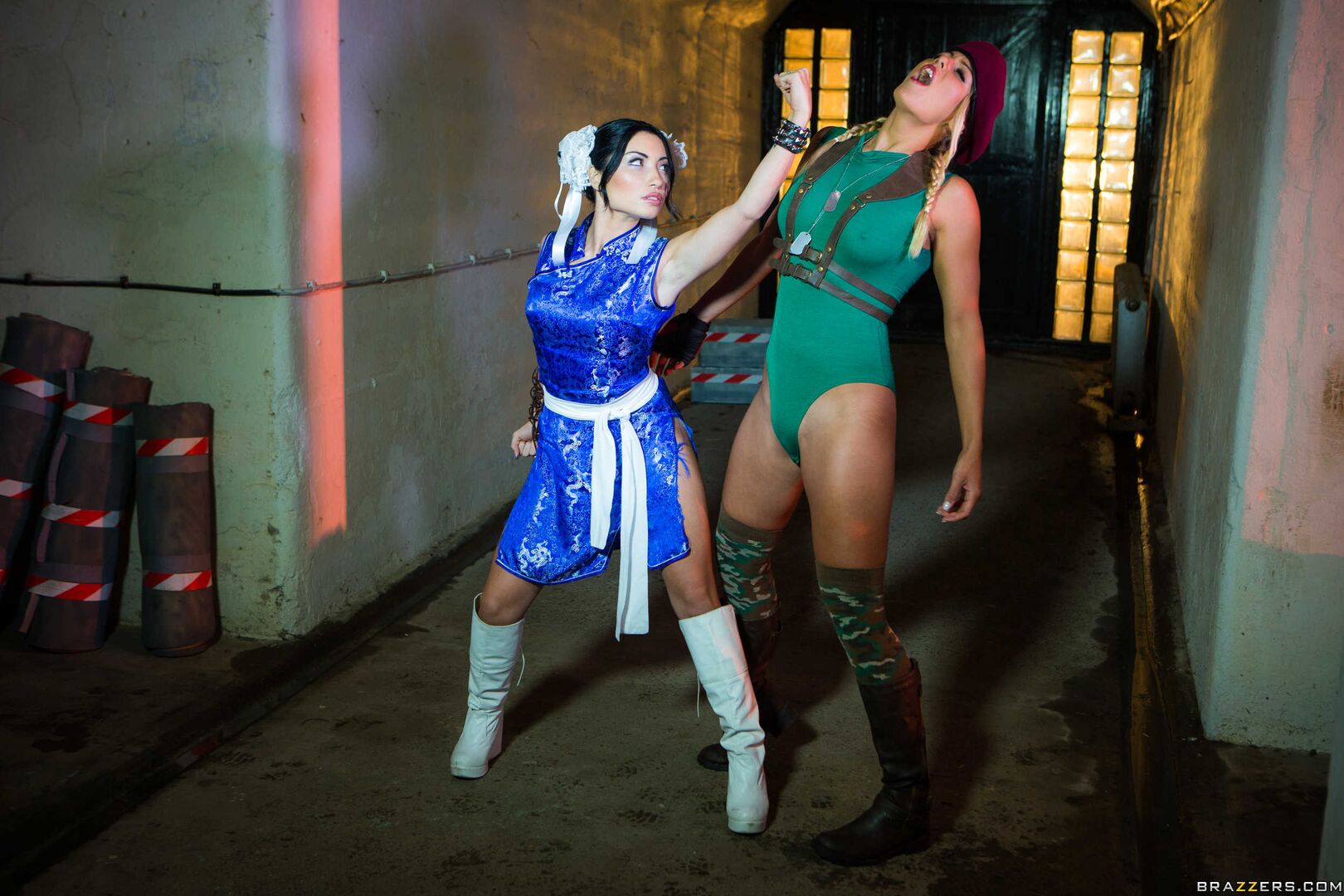 Sex Fighter: Chun Li vs. Cammy (XXX Parody)
