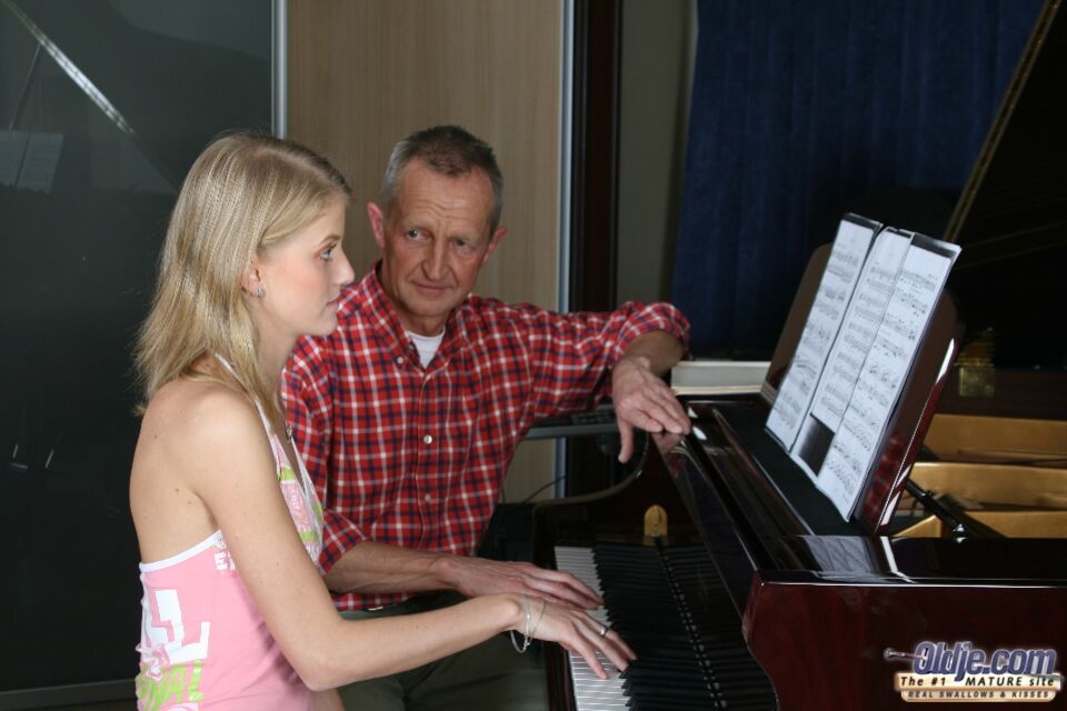 The Piano Teacher 2