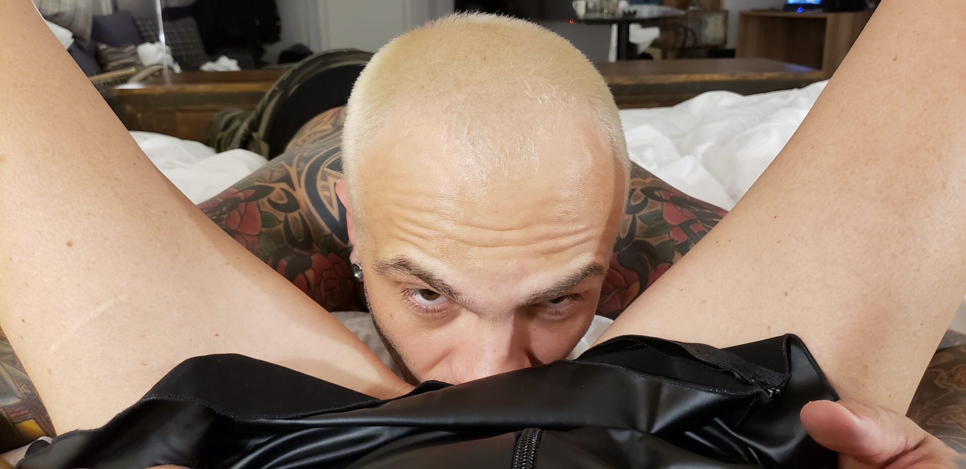 Sophie Logan German Milf POV BJ