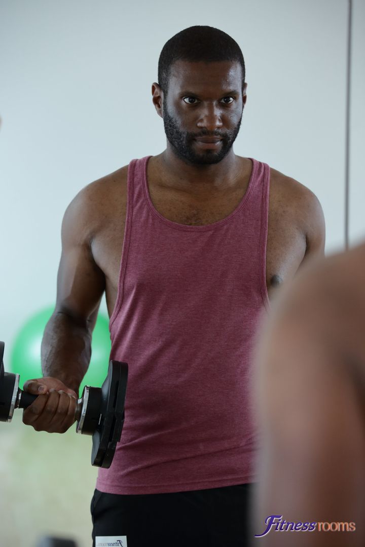 Gym babe anal sex with Ebony stud