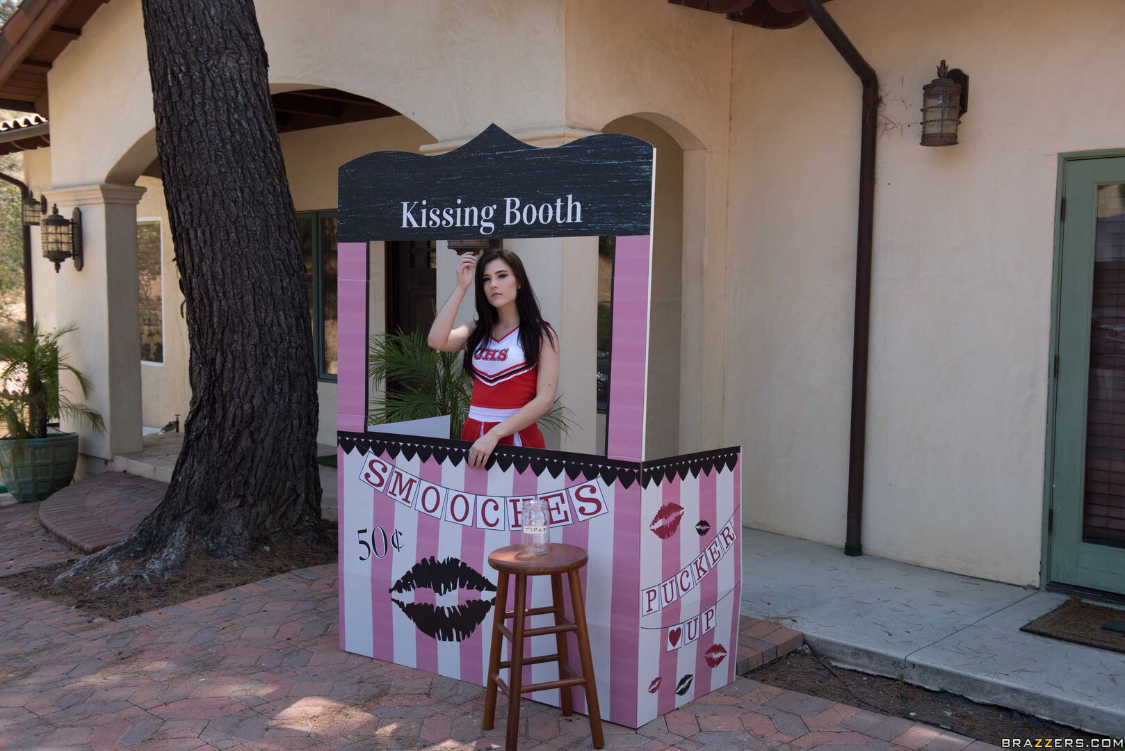 The Kissing Booth