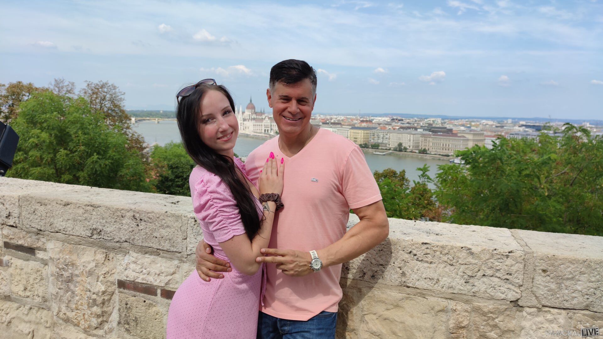 Nephew and His Uncle Give Pretty Teen Tour of Bootypest!
