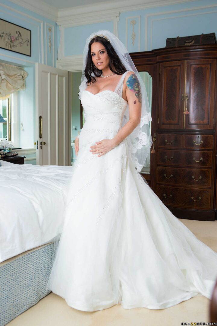 Big Butt Wedding Day