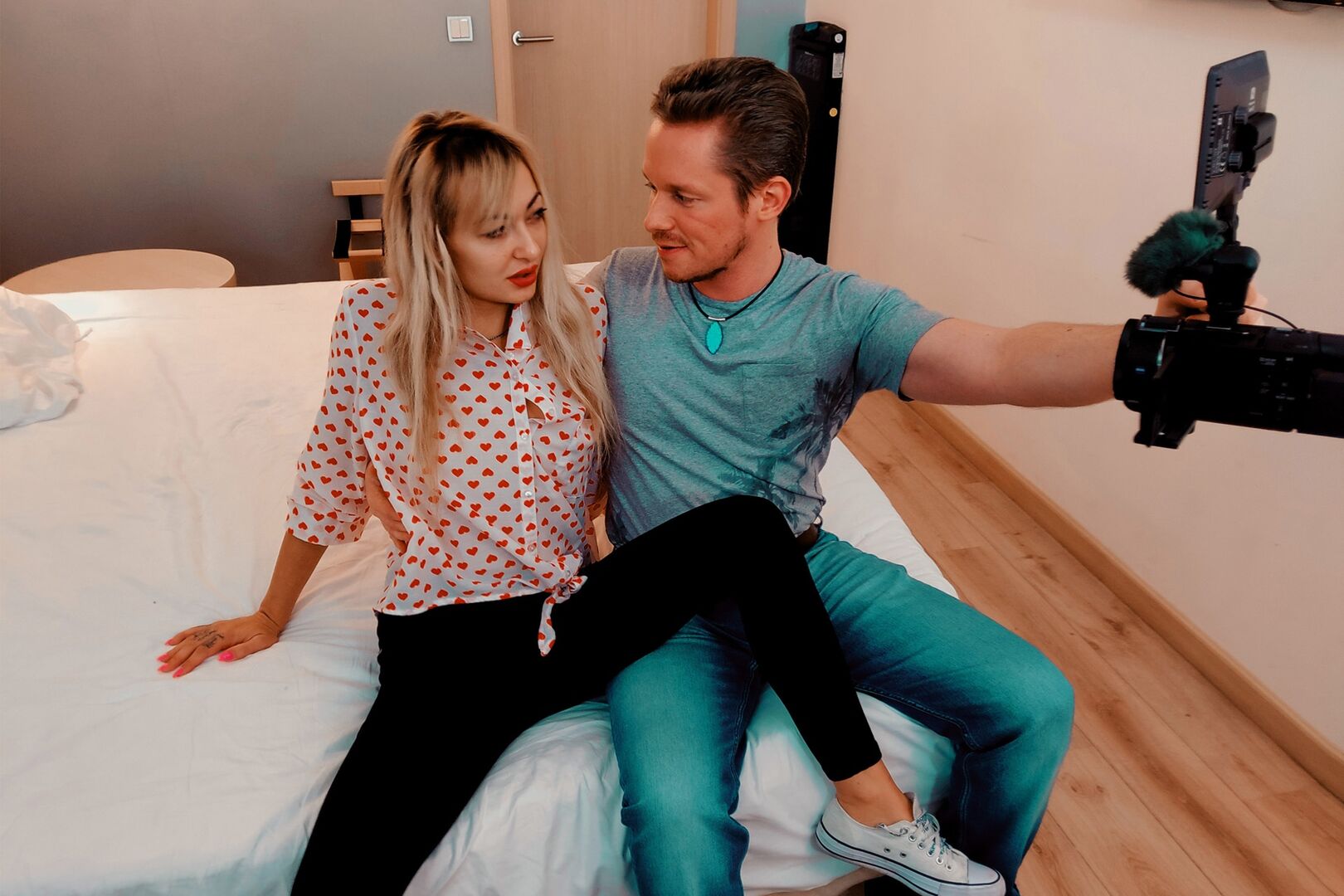 Max Maynard Meets Naughty Angel Lola Shine