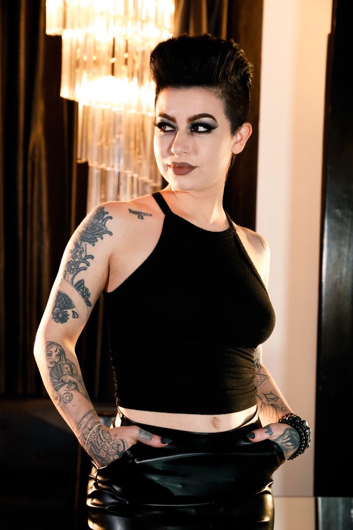 Alluring Kris Riot Masturbates with a Sapphire Blue Dildo