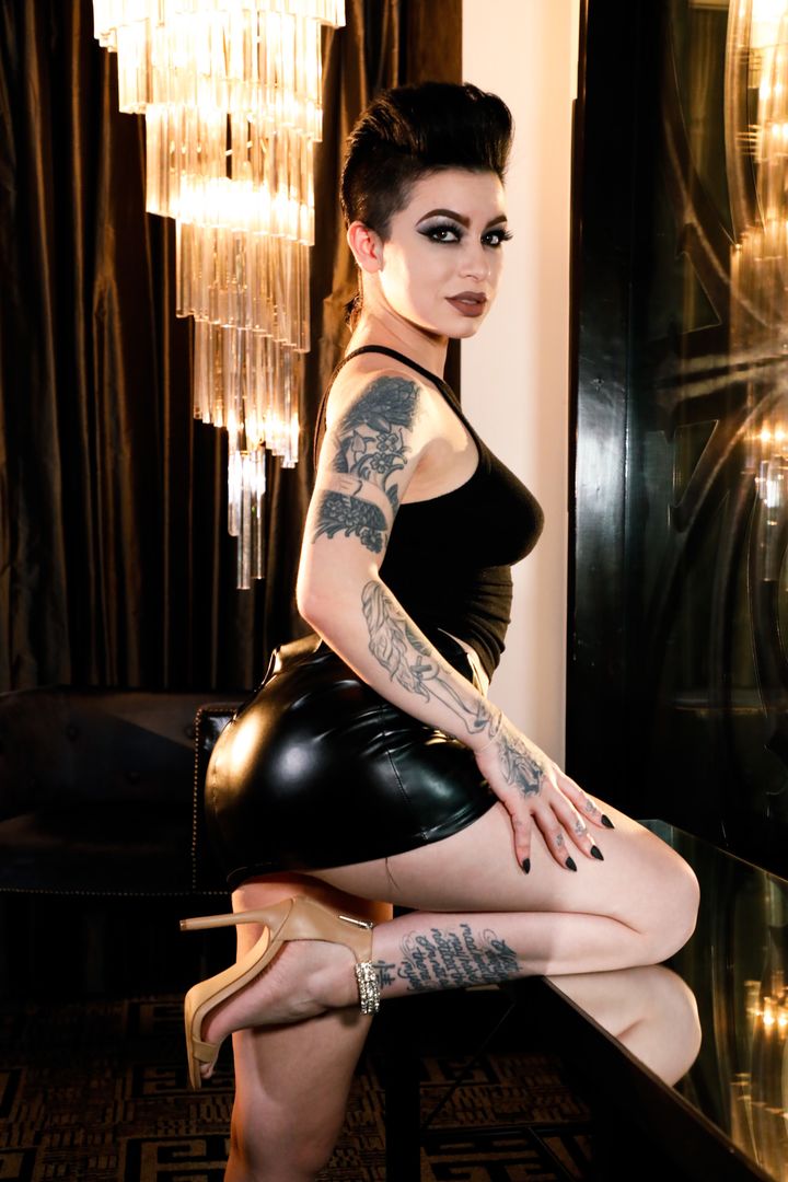 Alluring Kris Riot Masturbates with a Sapphire Blue Dildo
