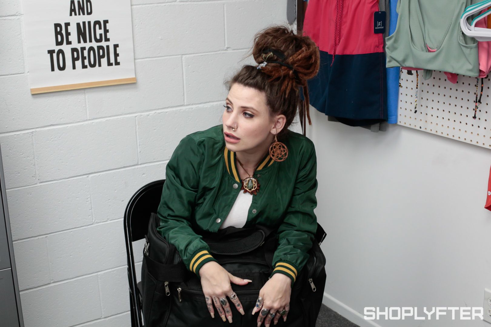 Case No. 11232976 - Black Friday Crazies