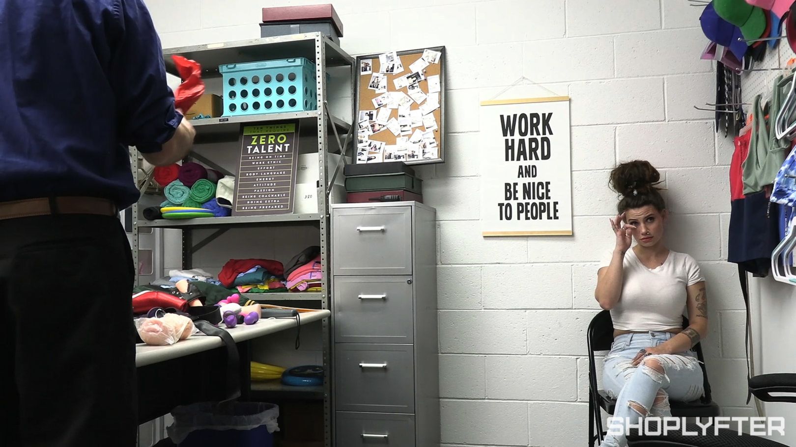 Case No. 11232976 - Black Friday Crazies