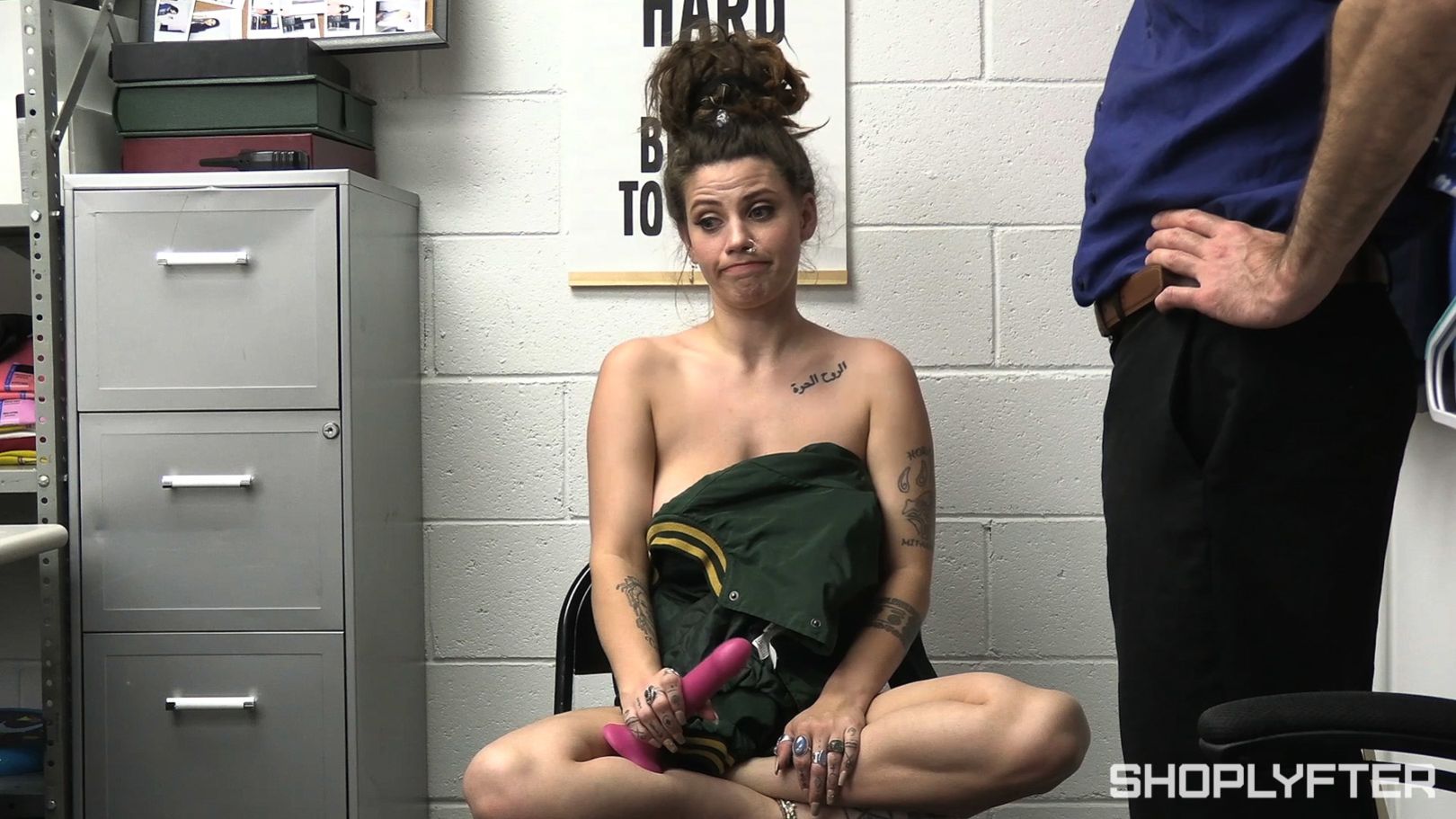 Case No. 11232976 - Black Friday Crazies