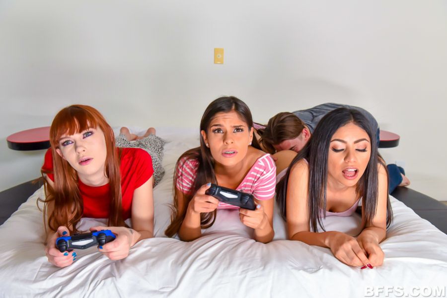 Gamer Girls 2