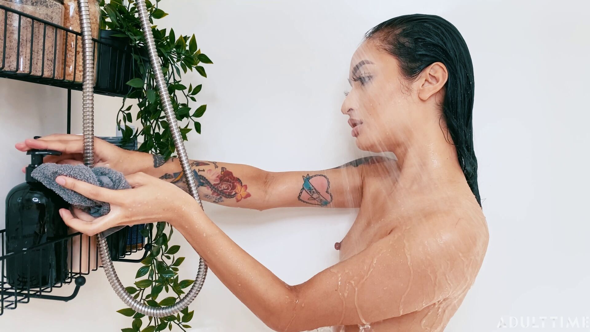 Shower With Avery Black