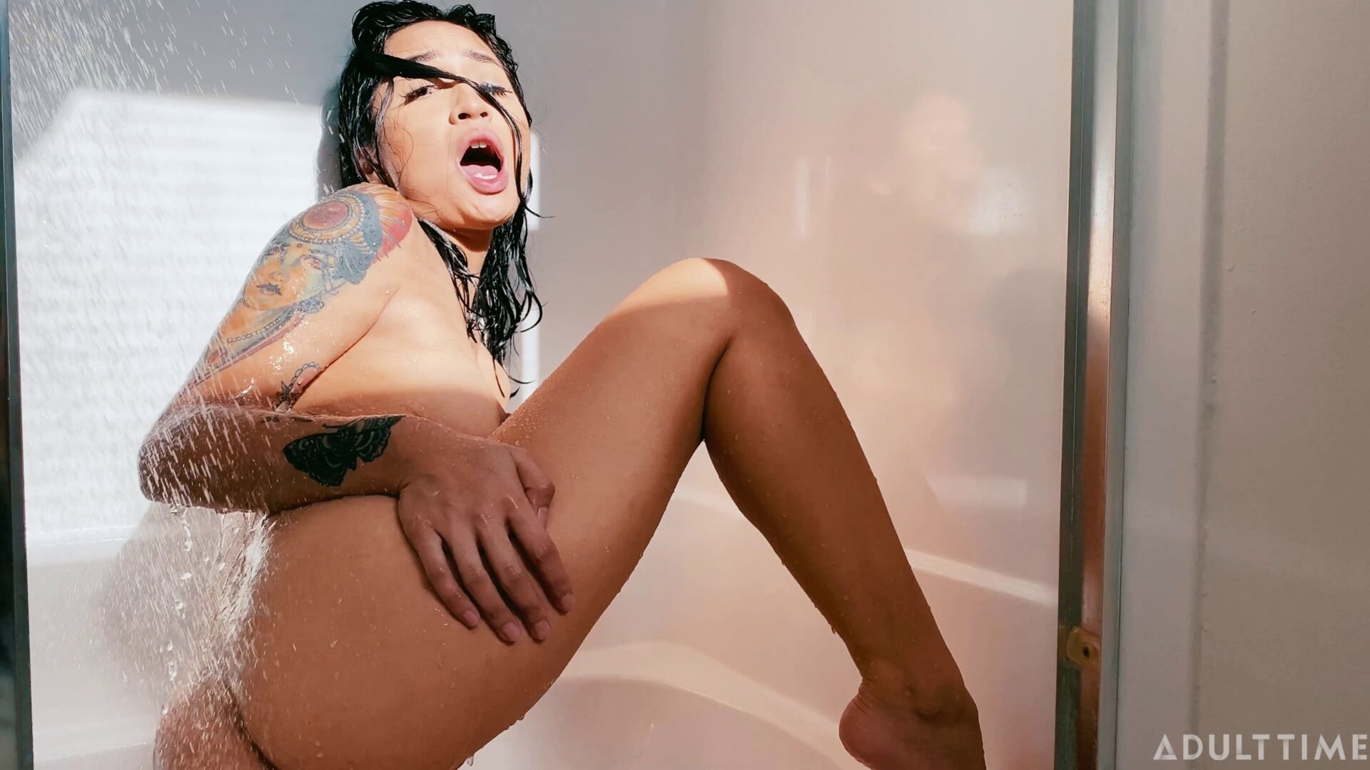 Shower With Avery Black