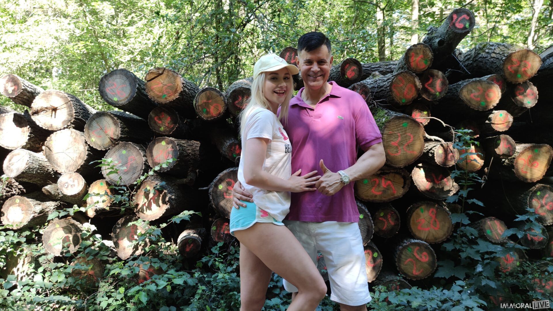 Marilyn Sugar Gets Lost in the Woods!