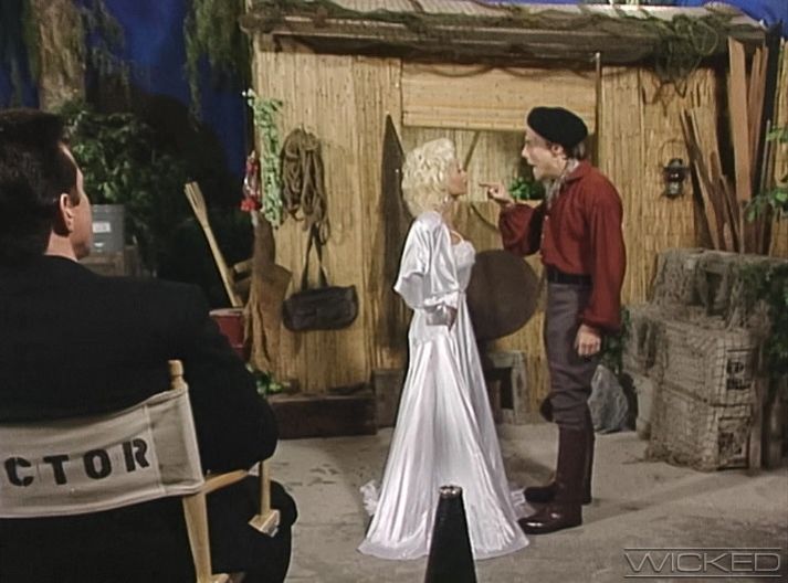 Silver Screen Confidential Scene 1