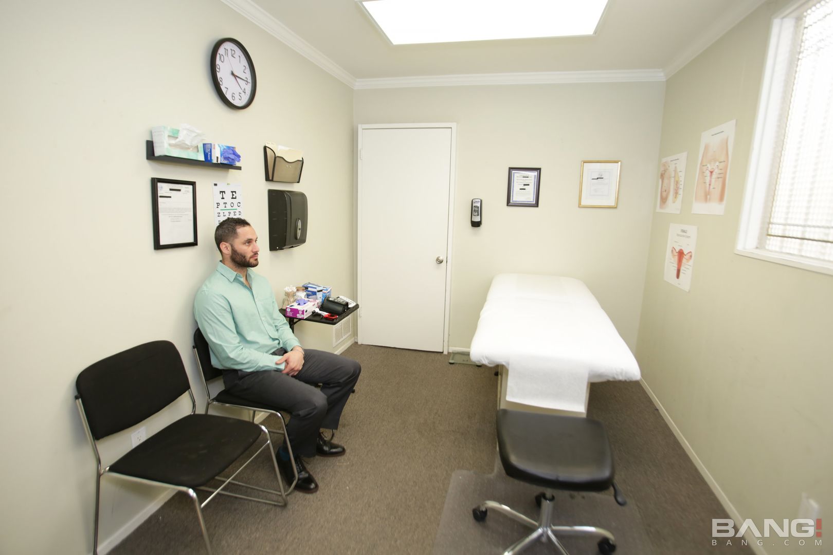 Angela White Is A Hot Doctor That Cures Her Patient's Erectile Dysfunction